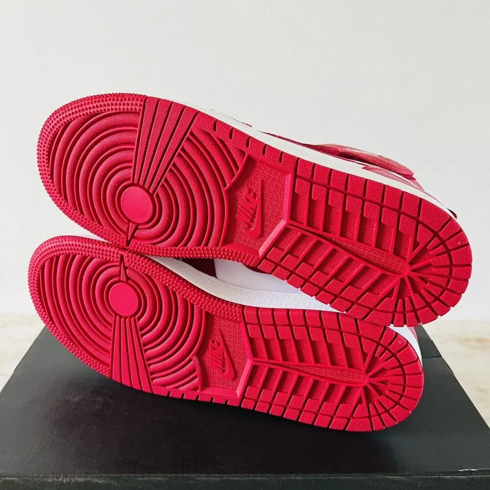 NIKE Air Jordan 1 Hi FlyEase Cardinal Red/White - M 5.5 Y (7 W)